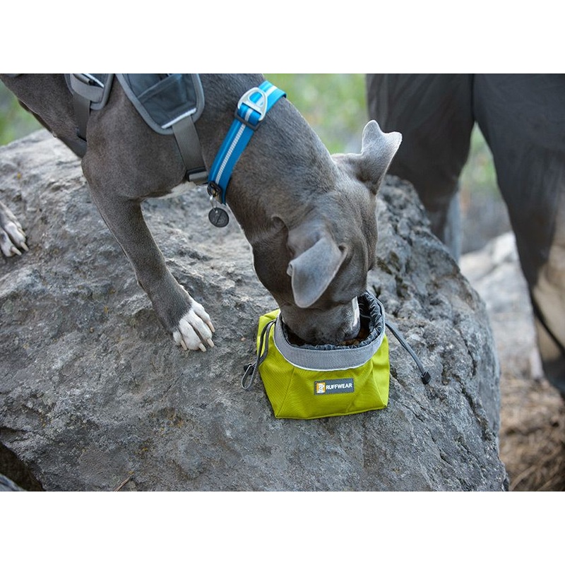 Ruffwear Quencher Cinch Top Packable Dog Bowl  – Moonlight Mountain Medium
