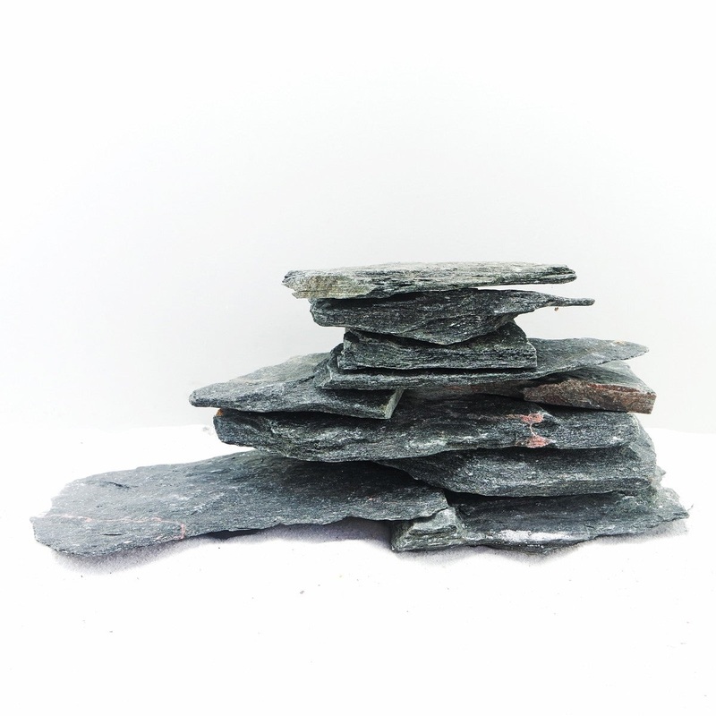 Black Slate Rock – Extra Small / 7-10cm