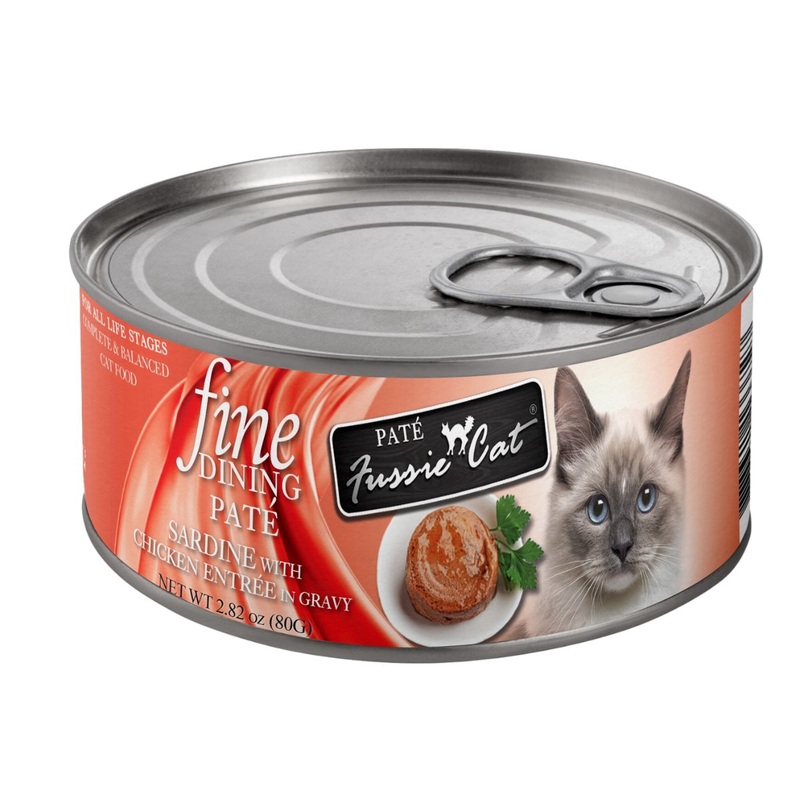 Fussie Cat Fine Dining Wet Cat Food – Fine Dining Sardine & Chicken – 2.82oz Can