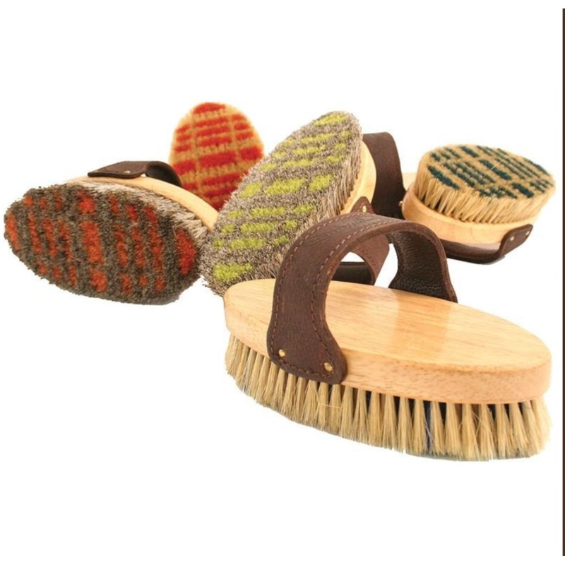LEGENDS TARTAN HORSEHAIR ENGLISH STYLE BODY BRUSH
