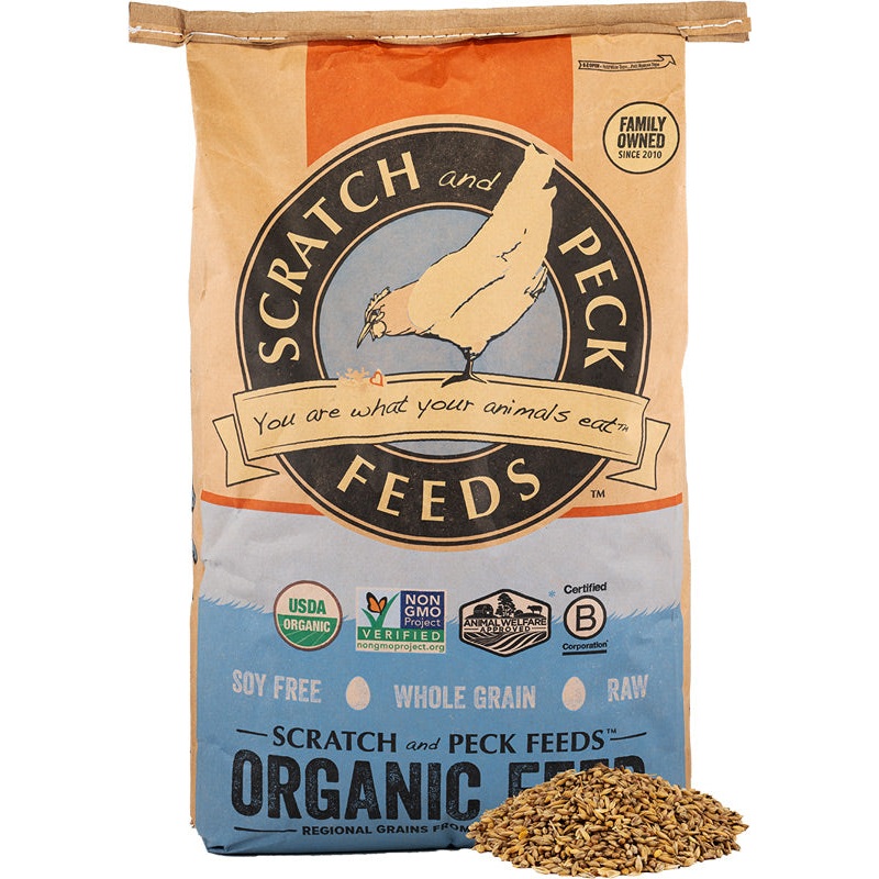 Scratch and Peck Feeds Cluckin Good Organic 3-Grain Scratch 40 Lbs