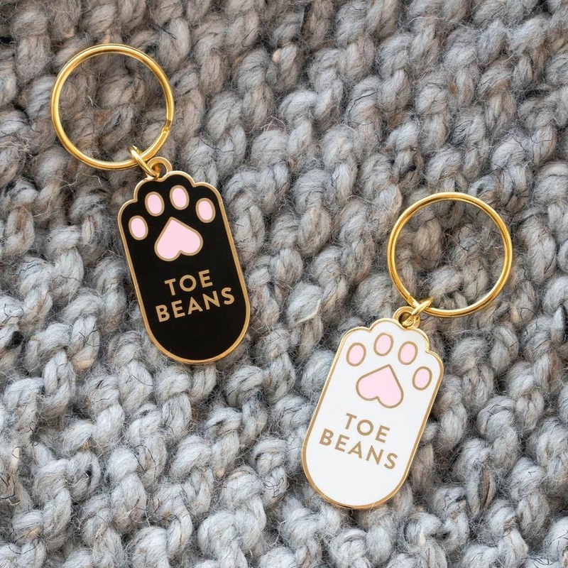 Toe Beans Cat Paw Metal Keychain Charm Black